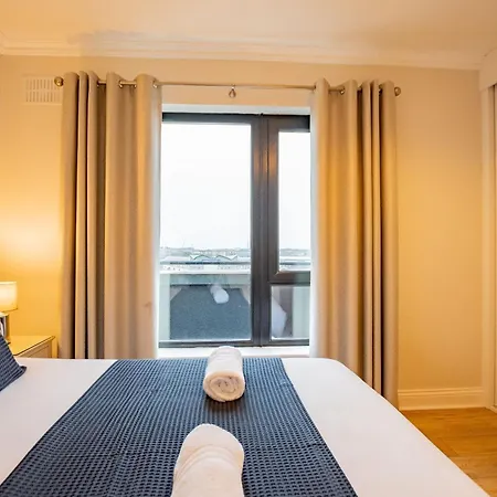 Dockland - Penthouse Apartment *