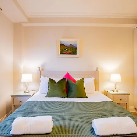 Dockland - Penthouse Apartment Galway