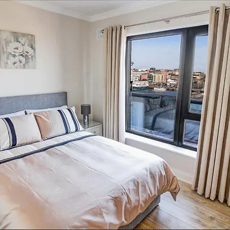 Dockland - Penthouse Apartment Galway
